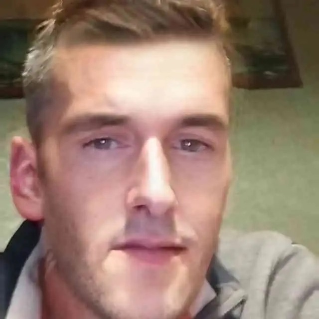 Profil de Carlu